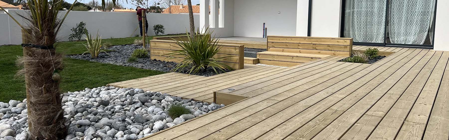 Terrasse en pin du Nord